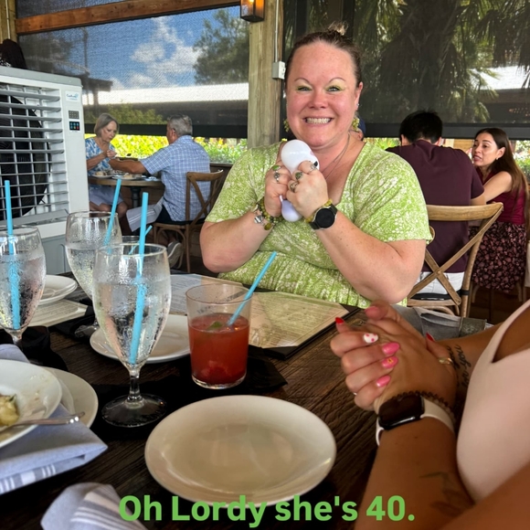 Like this post to be notified when I go live! - Picture 3 of 17